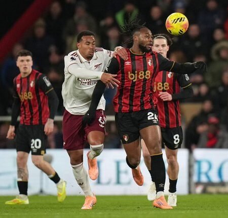 Drama Lima Gol di Vitality Stadium: Arsenal Tumbangkan Bournemouth 3-2