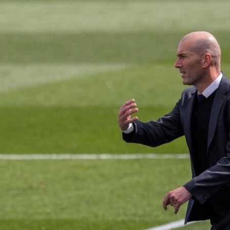 Zidane Dicoret dari Bursa Pelatih Anyar Chelsea, Ini Alasannya