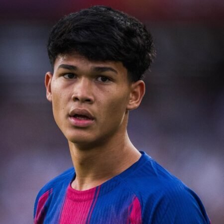 Barcelona Mengintai Bek Muda Milik PSG, Misi Balas Dendam Transfer Dro?