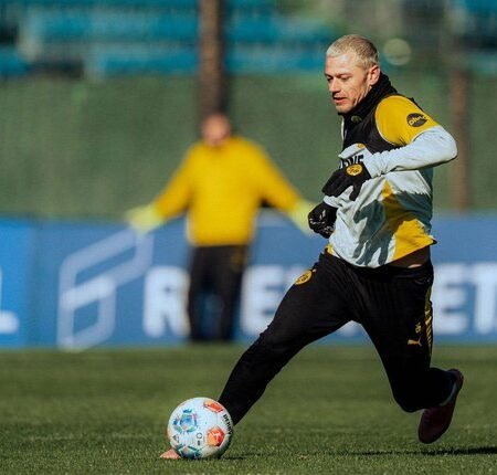 Incar Julian Ryerson, Solusi Baru di Pos Bek Kanan Manchester United