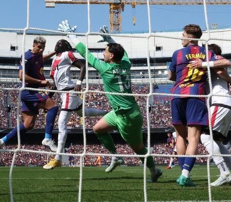 Hasil La Liga: Barcelona Menang Tipis 1-0 Atas Rayo Vallecano Berkat Gol Ronald Araujo
