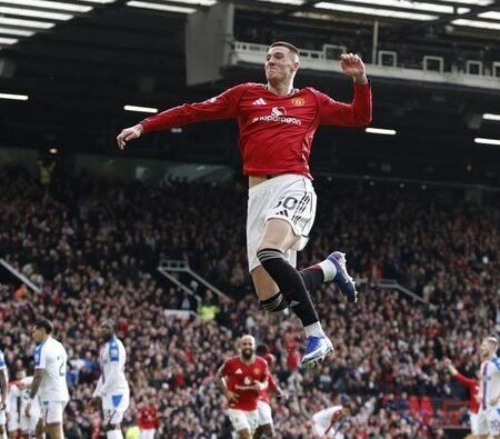 Comeback Sempurna, Manchester United Menang Tipis 2-1 Atas Crystal Palace di Old Trafford