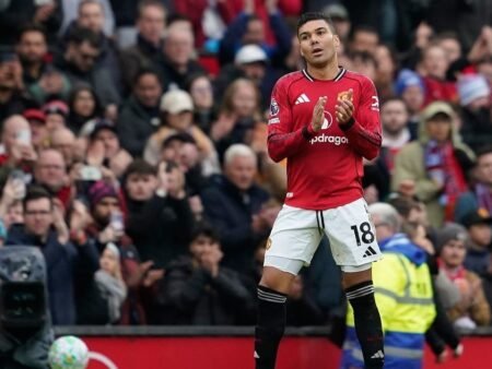 Cunha Bujuk Casemiro Bertahan di MU, Minta Temani Satu Musim Lagi
