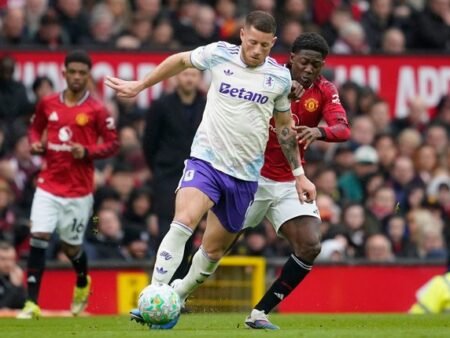 Kobbie Mainoo Kian Bersinar, Carrick Nilai Potensinya Masih Belum Maksimal