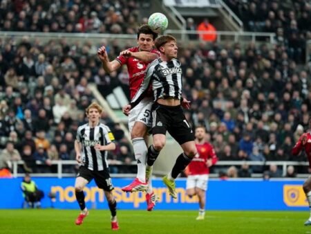 Hasil EPL: Manchester United Tumbang 1-2 di Kandang, Kekalahan Perdana Michael Carrick