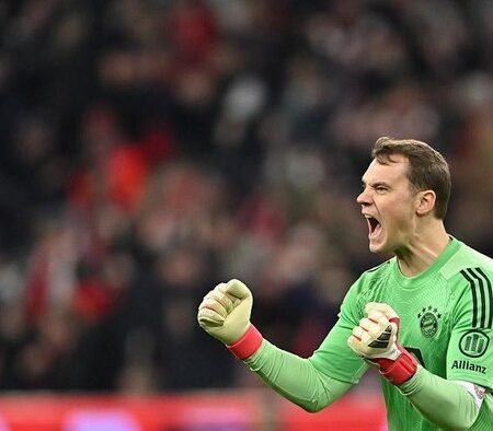 40 Tahun, Manuel Neuer Layak Disejajarkan dengan Messi dan Ronaldo