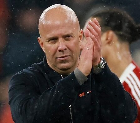 Arne Slot Yakin Masa Depan Liverpool Cerah Usai Duel Sengit Lawan PSG