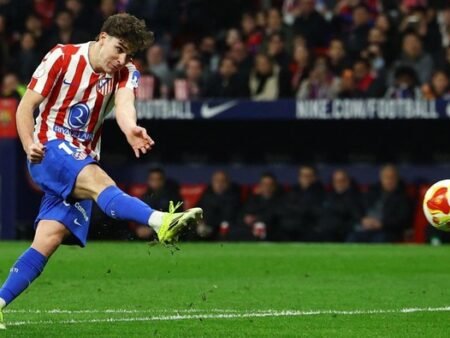 Demi Lini Serang Baru, Barcelona Siap Tebus Julian Alvarez dari Atletico Madrid