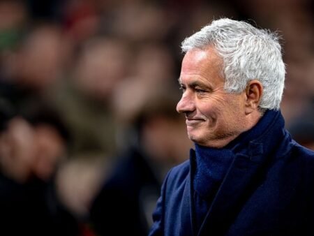 OTW Latih Real Madrid, Jose Mourinho Minta Kuasa Penuh di Ruang Ganti