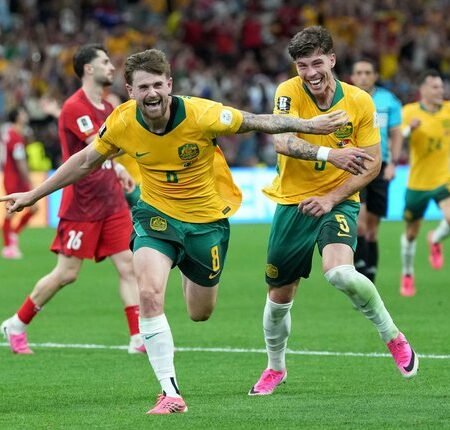 Prediksi Bolazola: Paraguay vs Australia 26 Juni 2026