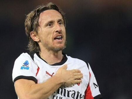 Luka Modric Perpanjang Kontrak, Siap Bawa AC Milan Bangkit Musim Depan