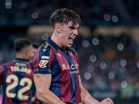 Real Madrid Rekrut Carlos Espi, Striker Muda Masa Depan Spanyol