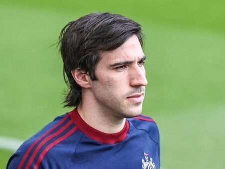 Tottenham Pecahkan Rekor! Sandro Tonali Segera Resmi dengan Transfer Rp2,3 Triliun